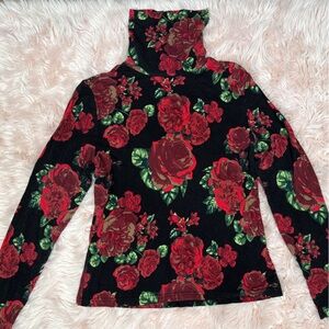 New York & Company Red Floral Turtleneck